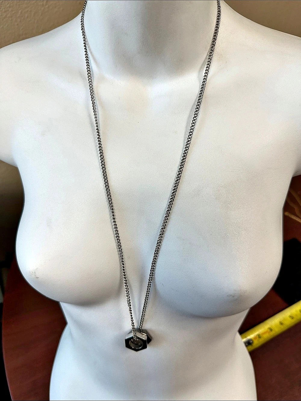 GUESS Silver-Tone Pendant Necklace NWT